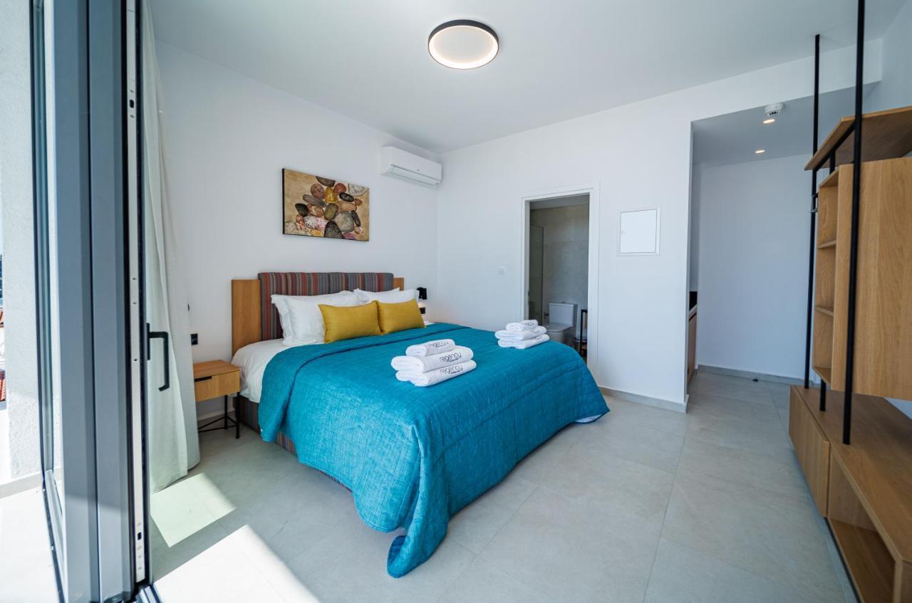 Regency Boutique Hotel Holiday Suites Пафос Екстериор снимка