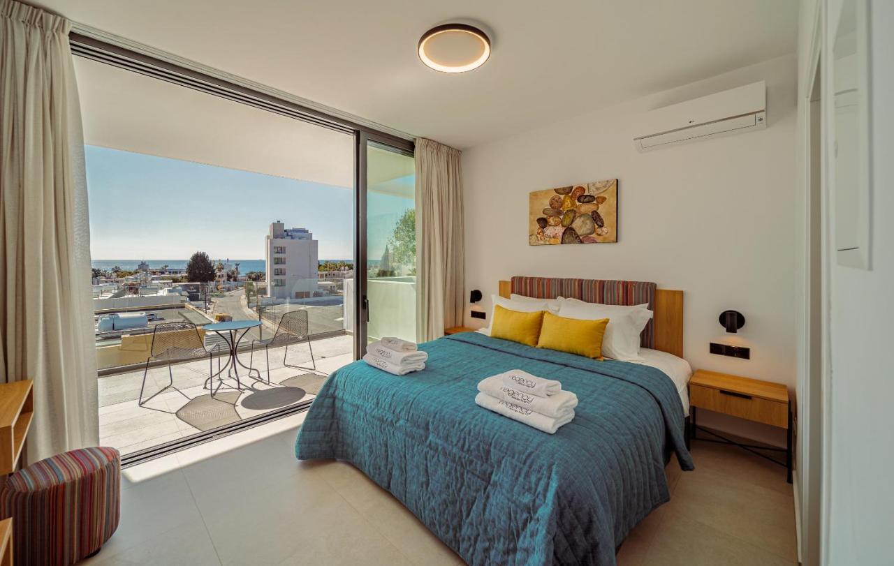 Regency Boutique Hotel Holiday Suites Пафос Екстериор снимка